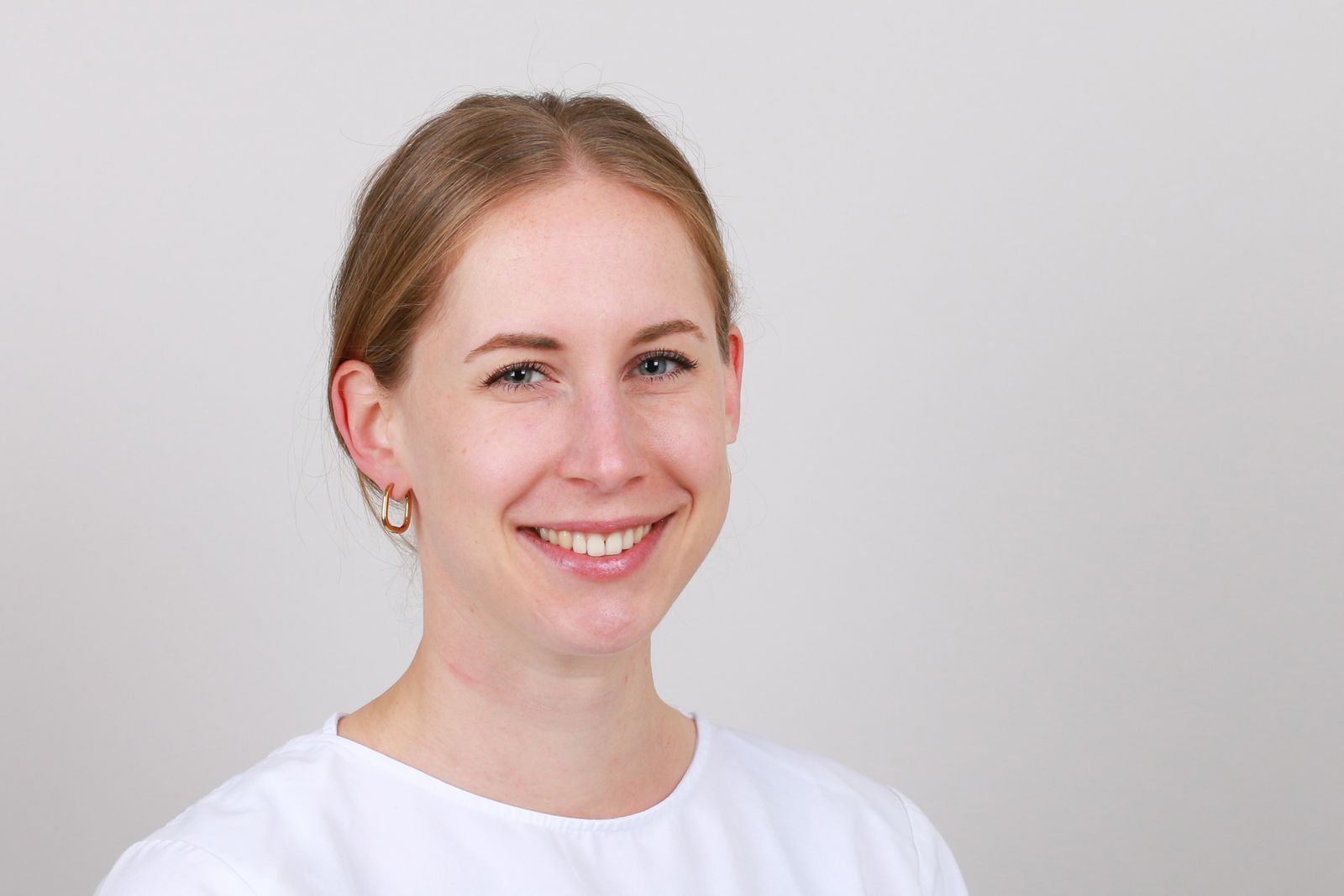 Hautarztpraxis Hindenburgstrasse - Dr. Med. Lisa Löhberg Dr. med. Lisa Lüthi | Spitäler Frutigen Meiringen Interlaken AG